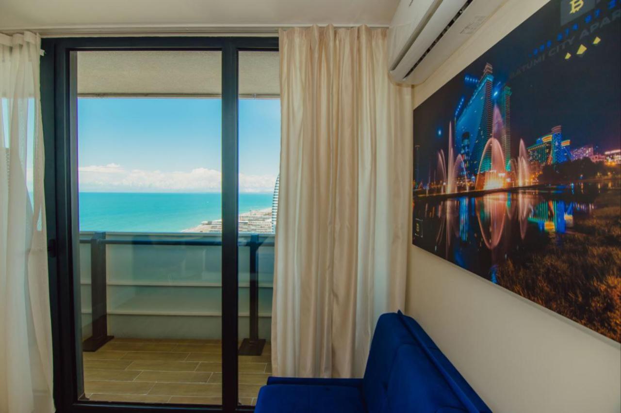 Royal Sea Breeze Apartments Batum Dış mekan fotoğraf