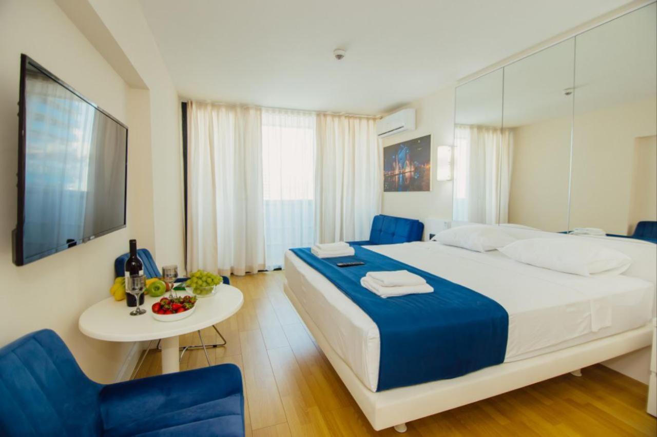Royal Sea Breeze Apartments Batum Dış mekan fotoğraf