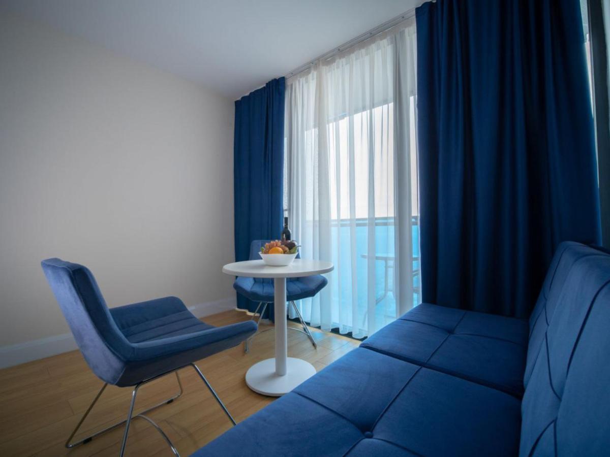 Royal Sea Breeze Apartments Batum Dış mekan fotoğraf
