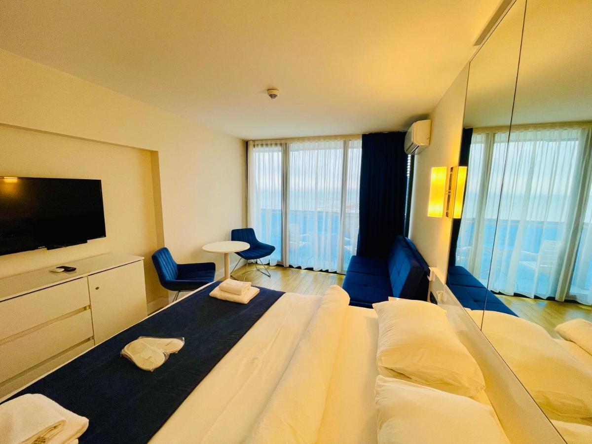 Royal Sea Breeze Apartments Batum Dış mekan fotoğraf