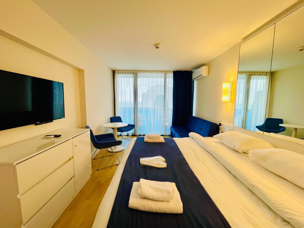 Royal Sea Breeze Apartments Batum Dış mekan fotoğraf