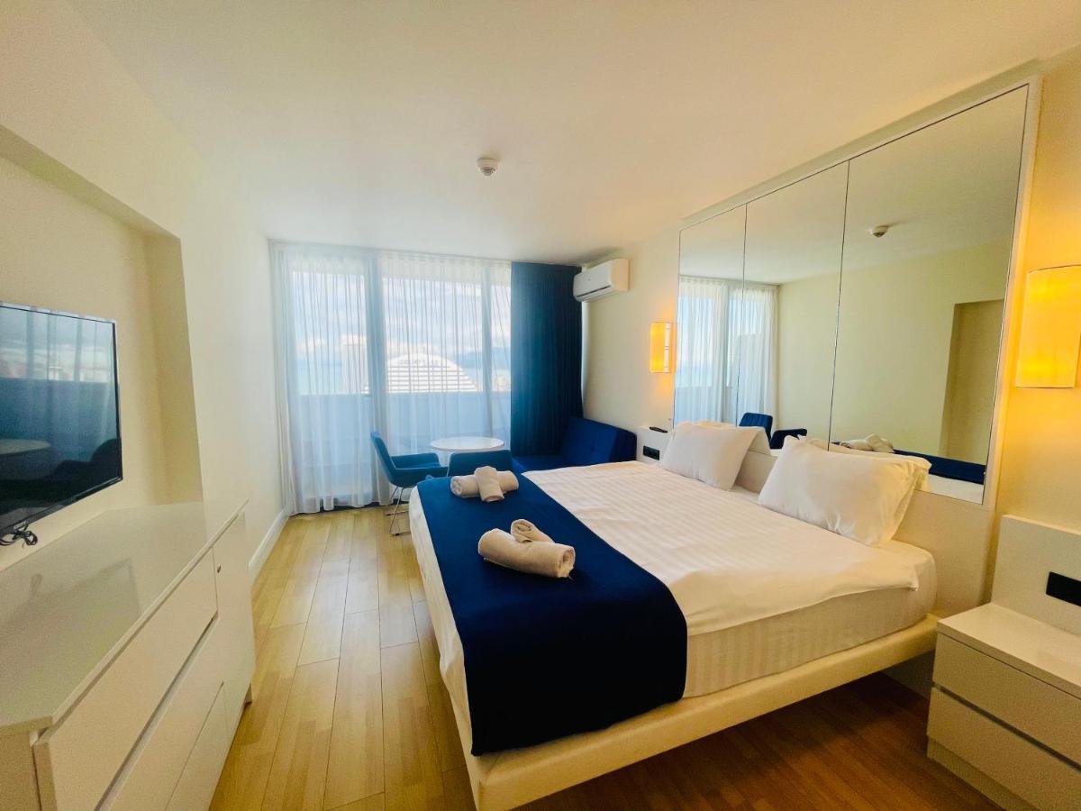 Royal Sea Breeze Apartments Batum Dış mekan fotoğraf