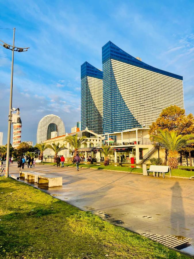 Royal Sea Breeze Apartments Batum Dış mekan fotoğraf