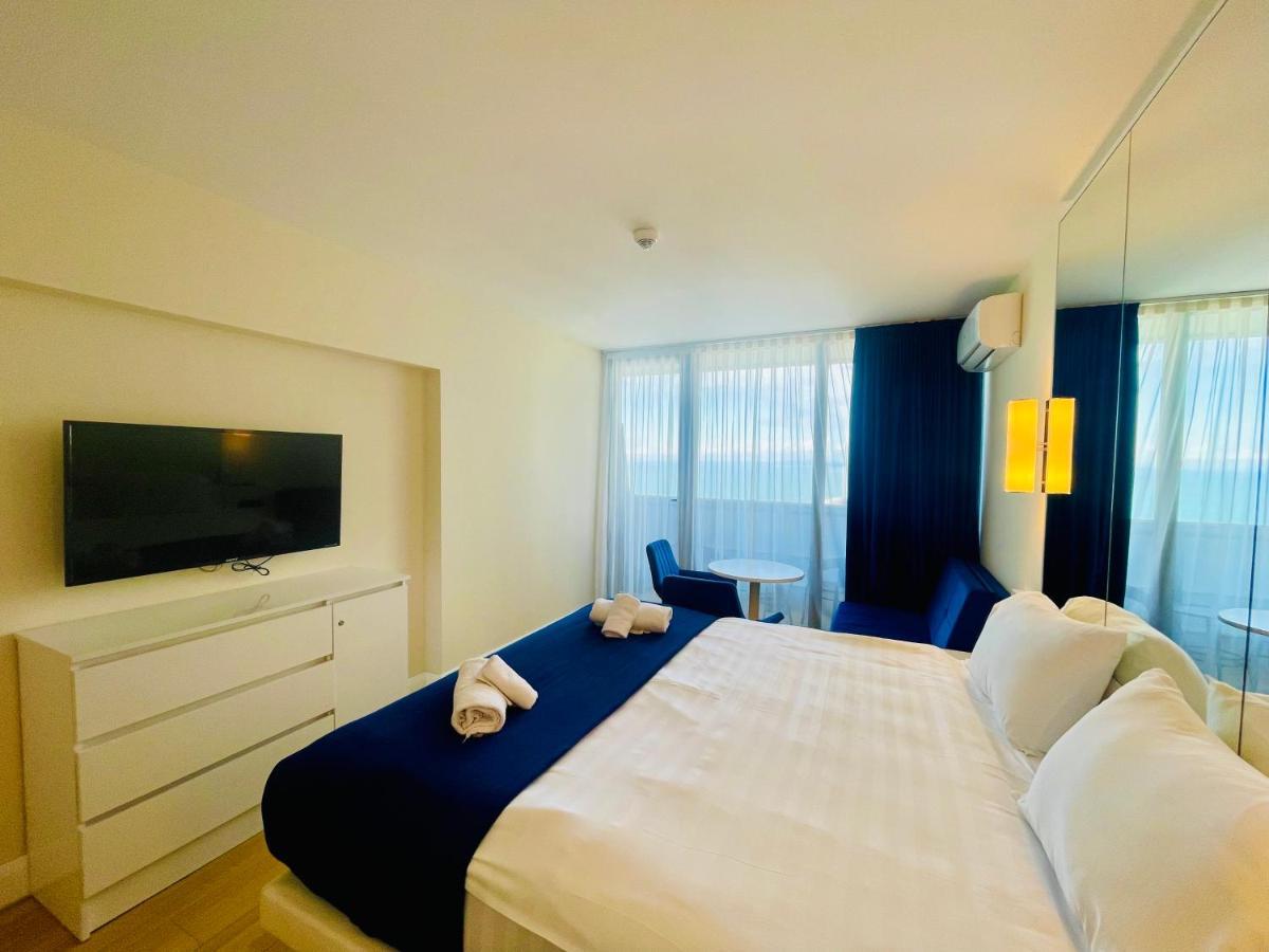 Royal Sea Breeze Apartments Batum Dış mekan fotoğraf