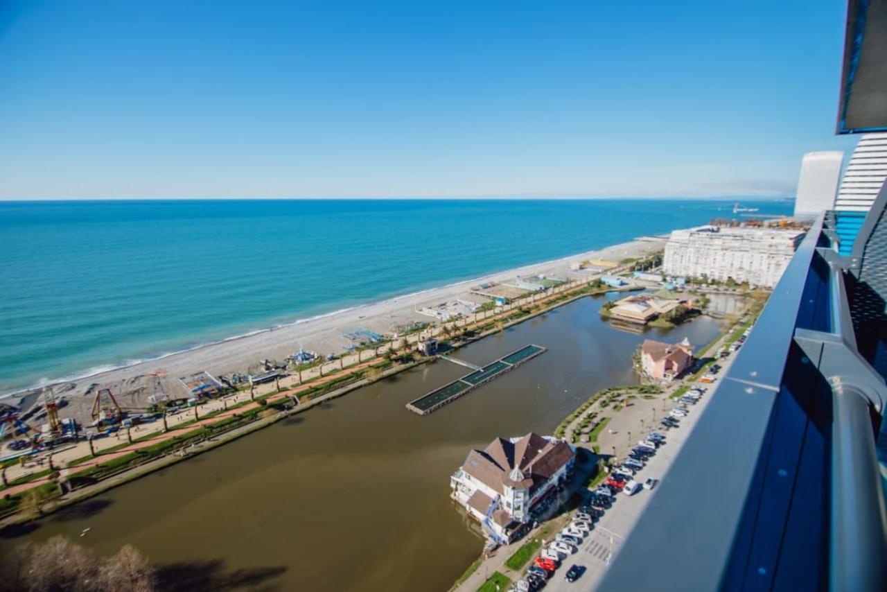 Royal Sea Breeze Apartments Batum Dış mekan fotoğraf