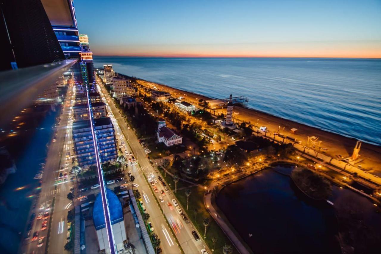 Royal Sea Breeze Apartments Batum Dış mekan fotoğraf