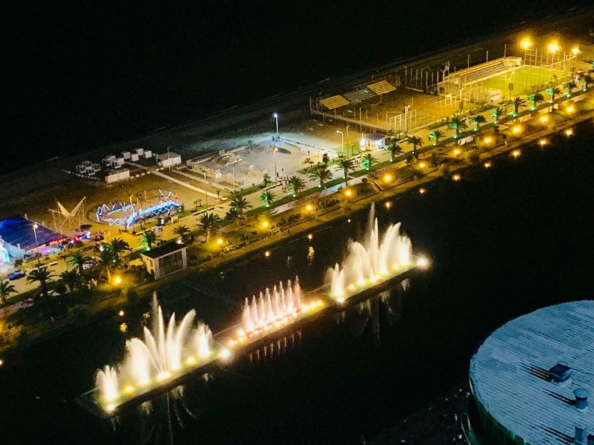 Royal Sea Breeze Apartments Batum Dış mekan fotoğraf